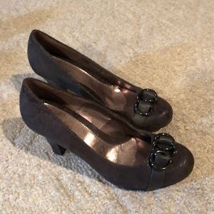 Soul Sensibility grey heels size 8.0 New without tags
